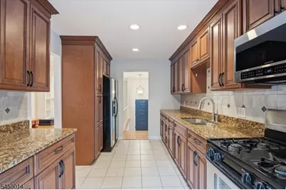 39 Park Rd, Parsippany, NJ 07054 - Photo 15