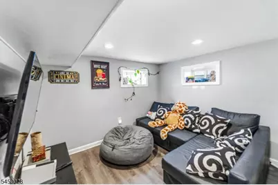 63 Gordon Ave, Woodbridge Township, NJ 08863 - Photo 17