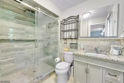 10 Catherine Ter, Byram Township, NJ 07821 - Photo 11