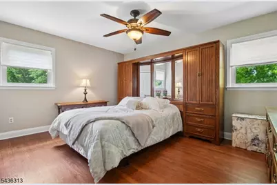 18 Mary Ellen Dr, Edison, NJ 08820 - Photo 29