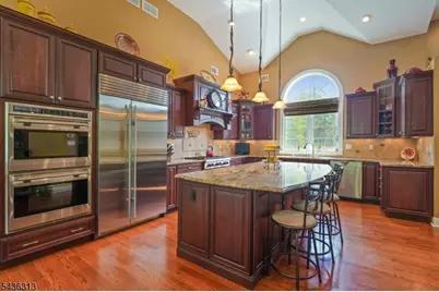 18 Mary Ellen Dr, Edison, NJ 08820 - Photo 15