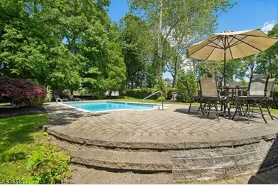 18 Mary Ellen Dr, Edison, NJ 08820 - Photo 37