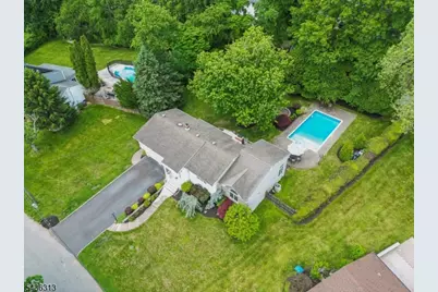 18 Mary Ellen Dr, Edison, NJ 08820 - Photo 47