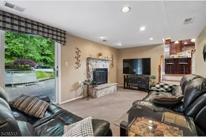 18 Mary Ellen Dr, Edison, NJ 08820 - Photo 21