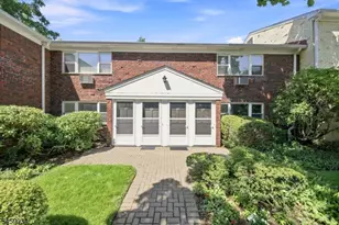 125 Regency Park, Ramsey, NJ 07446 - Photo 1