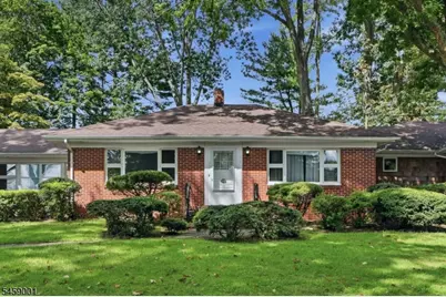 23 Glendale Dr, Freehold Township, NJ 07728 - Photo 3