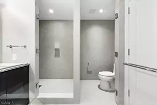 15 Morris Ave, Long Branch, NJ 07740 - Photo 9