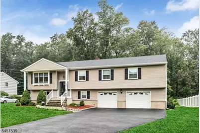 69 Forest Dr, Pequannock Township, NJ 07444 - Photo 3