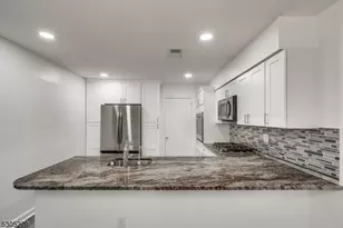 130 Winchester Way, Franklin Township, NJ 08873 - Photo 21