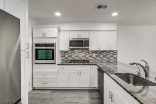 130 Winchester Way, Franklin Township, NJ 08873 - Photo 19
