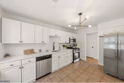 2037 Tampa Ter, Union Township, NJ 07083 - Photo 7