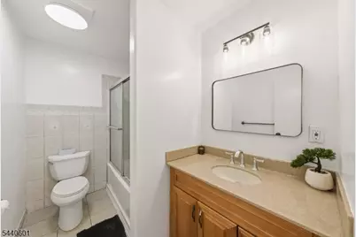 2037 Tampa Ter, Union Township, NJ 07083 - Photo 15