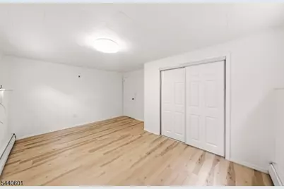 2037 Tampa Ter, Union Township, NJ 07083 - Photo 21