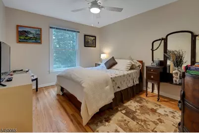 47 Long Ridge Rd, Parsippany, NJ 07869 - Photo 17