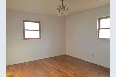 25 Blue Hill Rd, Clifton, NJ 07013 - Photo 5