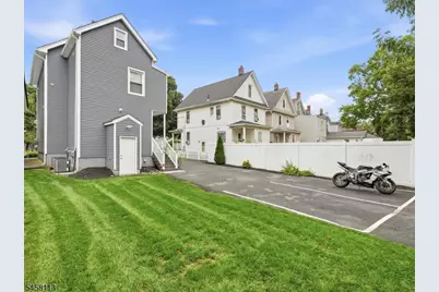 44 Clinton St, Bloomfield, NJ 07003 - Photo 39