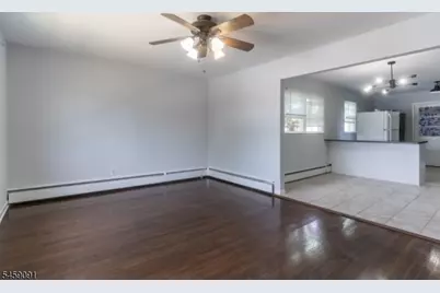 2506 Chilton Pl, Union Township, NJ 07083 - Photo 11