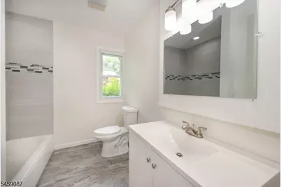 242 Rock Ave #1, Park Ridge, NJ 07656 - Photo 9