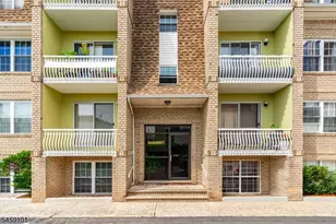 272 Walnut St, Newark, NJ 07105 - Photo 1