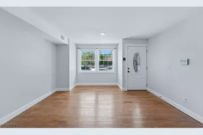 428 Valley St, Orange, NJ 07050 - Photo 9