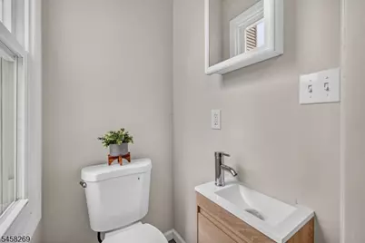 265-7 Sanford St, East Orange, NJ 07018 - Photo 5