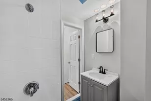 265-7 Sanford St, East Orange, NJ 07018 - Photo 21