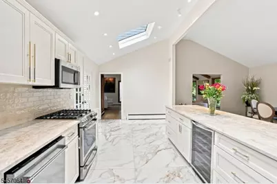 7 Sleepy Hollow Rd, Upper Saddle River, NJ 07458 - Photo 13
