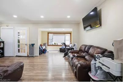 305 Stockton Ave, Roselle, NJ 07203 - Photo 7