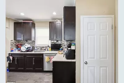 305 Stockton Ave, Roselle, NJ 07203 - Photo 9