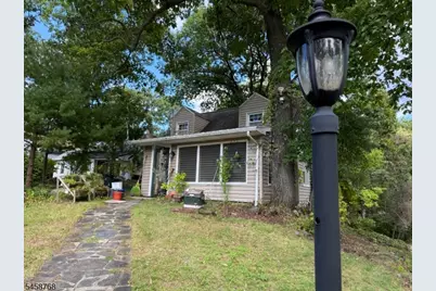 11 Skytop Rd, Hopatcong, NJ 07821 - Photo 1
