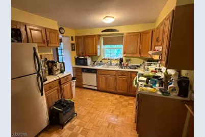 11 Skytop Rd, Hopatcong, NJ 07821 - Photo 9