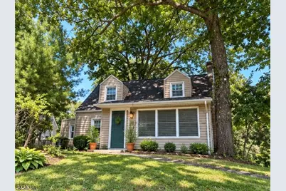 11 Skytop Rd, Hopatcong, NJ 07821 - Photo 3