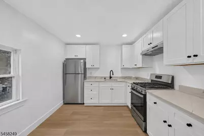 171 Edmund Ave, Paterson, NJ 07502 - Photo 15
