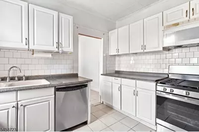 3024 S Wood Ave, Linden, NJ 07036 - Photo 5