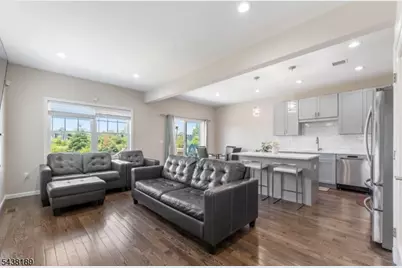 78 Valerie Dr #78, Manville, NJ 08835 - Photo 5