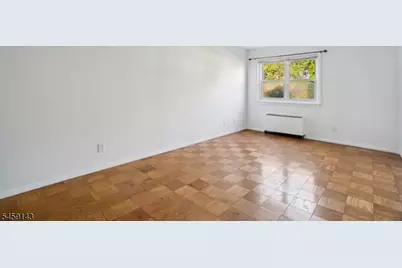 1111 River Rd #G10, Edgewater, NJ 07020 - Photo 5
