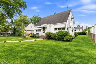 895 Apgar Ter, Rahway, NJ 07065 - Photo 3