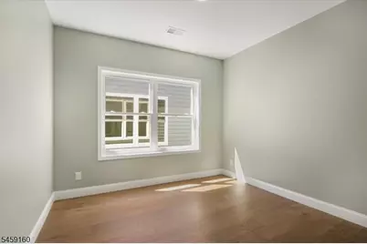 192 Amherst St, East Orange, NJ 07018 - Photo 9