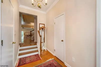 39 Chelsea Ct, Madison, NJ 07940 - Photo 3