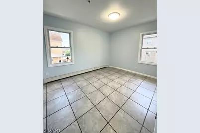 410-412 1st Ave #2, Elizabeth, NJ 07206 - Photo 3