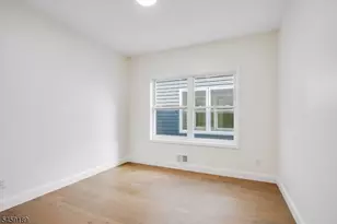 194 Amherst St, East Orange, NJ 07018 - Photo 9