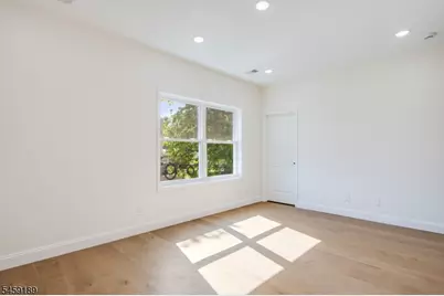 194 Amherst St, East Orange, NJ 07018 - Photo 27