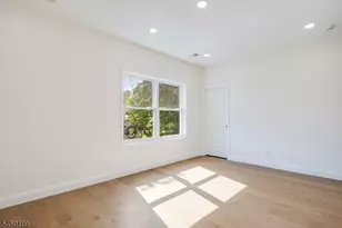 194 Amherst St, East Orange, NJ 07018 - Photo 29