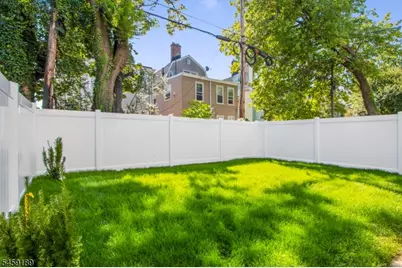 194 Amherst St, East Orange, NJ 07018 - Photo 31