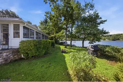 25 Cottage Ave, Frankford Township, NJ 07860 - Photo 5