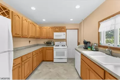 18 State St, Washington Boro, NJ 07882 - Photo 9