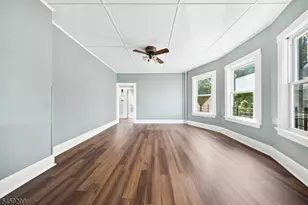 33 Van Houten Pl, Belleville, NJ 07109 - Photo 9