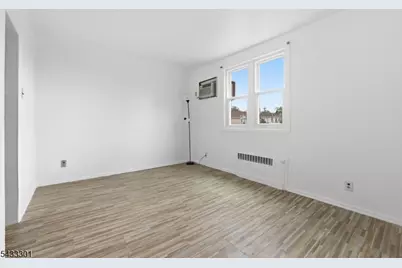 136 W 56th St, Bayonne, NJ 07002 - Photo 19