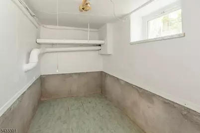 136 W 56th St, Bayonne, NJ 07002 - Photo 23