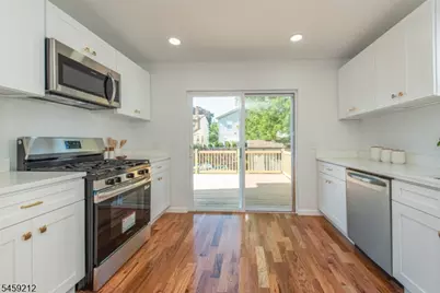 46 Birch St, Bloomfield, NJ 07003 - Photo 9